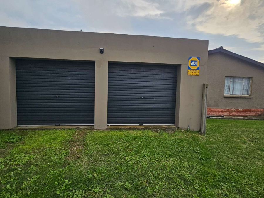 4 Bedroom Property for Sale in Greenshields Park Eastern Cape